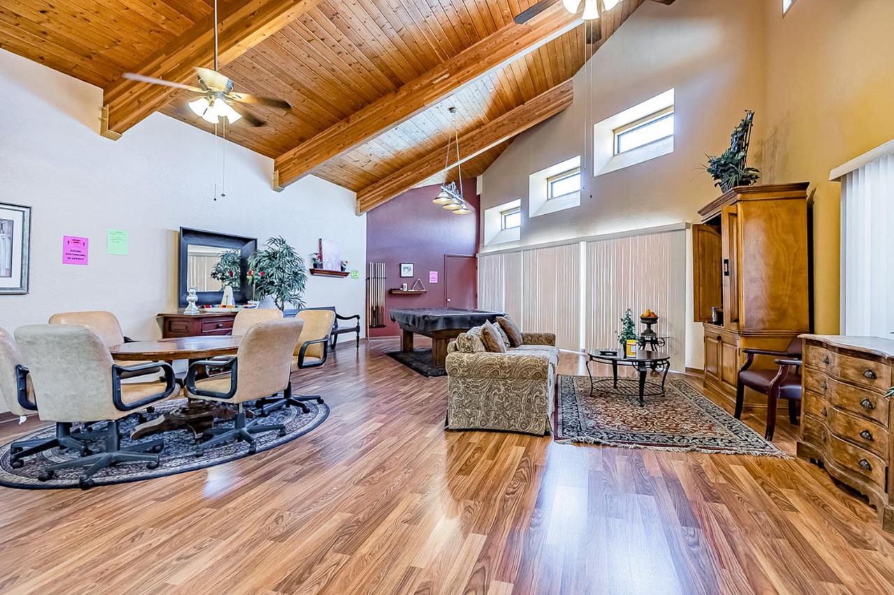 Ventana Oasis Apartment *