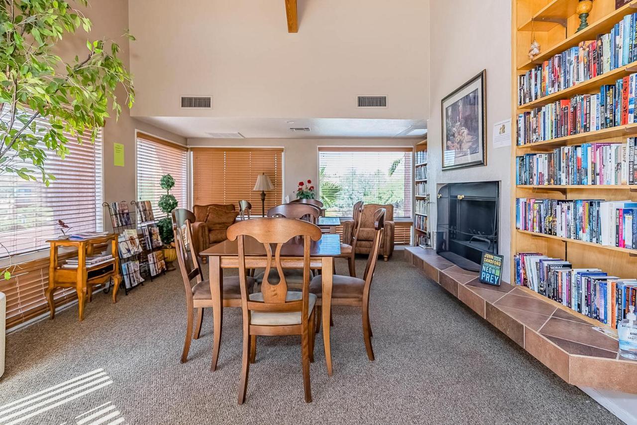 Ventana Oasis Apartment